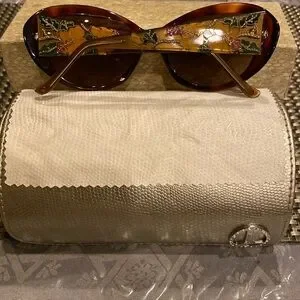 Judith Lieber HandmadeinItaly Crystal EncrustedTurquoiseArmsGraduated Sunglasses Judith Leiber | Accessories | Judith Lieber Handmadeinitaly  main image 3